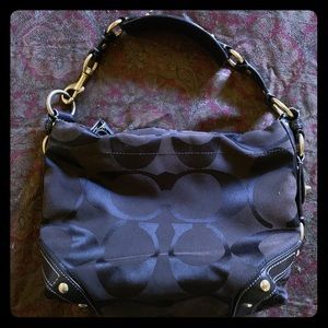 Coach bag in black canvas w/gold hardware